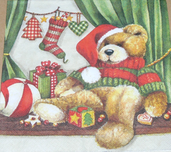 110 салфетка  Плюшевый медведь с подарками на окне" 